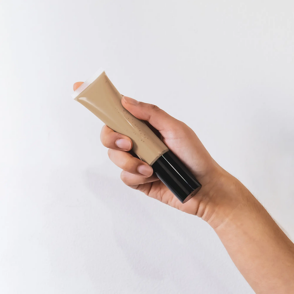 BB Cream Wheat applicator view 1
