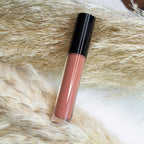 Lip Gloss lifestyle